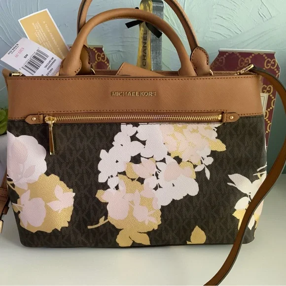 MICHAEL Michael Kors Bags Michael Kors Nwt Brown Hailee Md